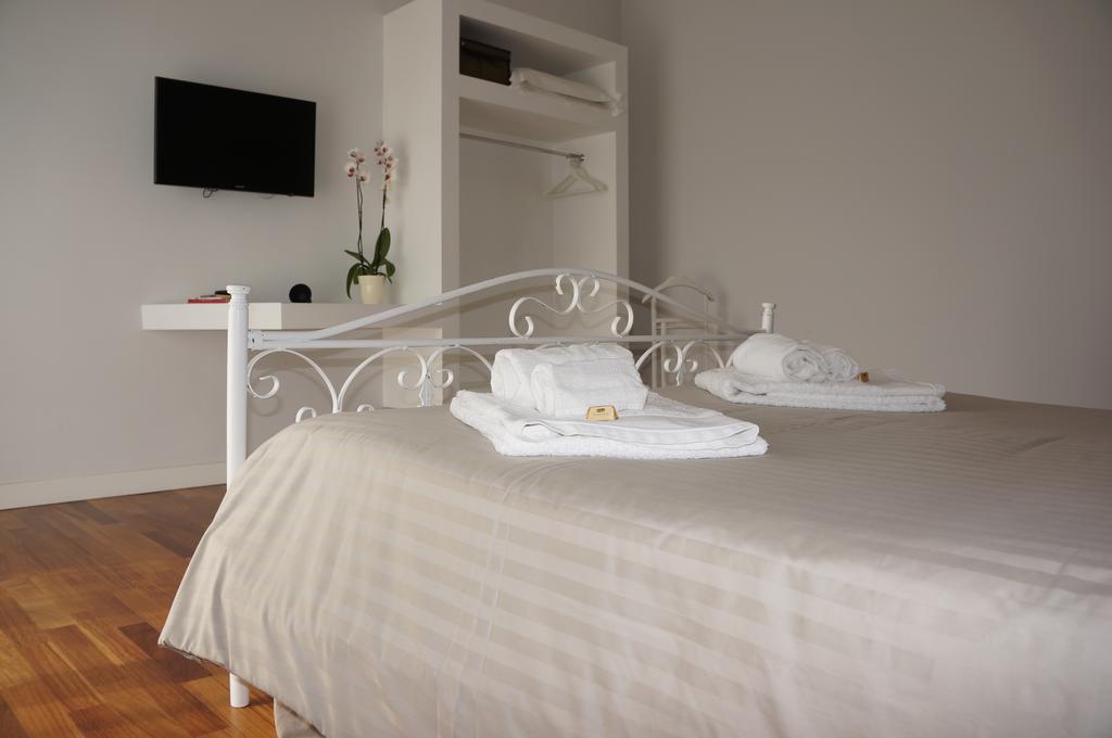 Lullymia Bed and Breakfast Crotone Rum bild