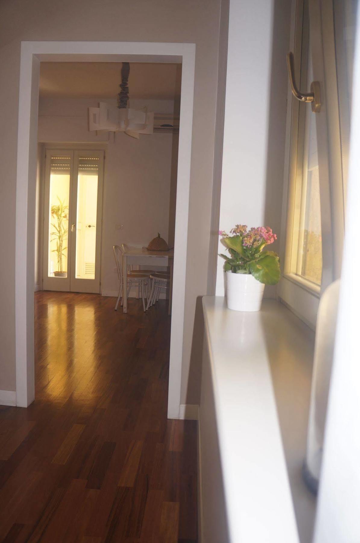 Lullymia Bed and Breakfast Crotone Exteriör bild