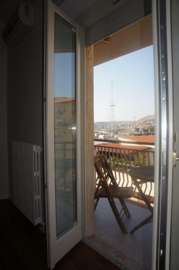 Lullymia Bed and Breakfast Crotone Exteriör bild