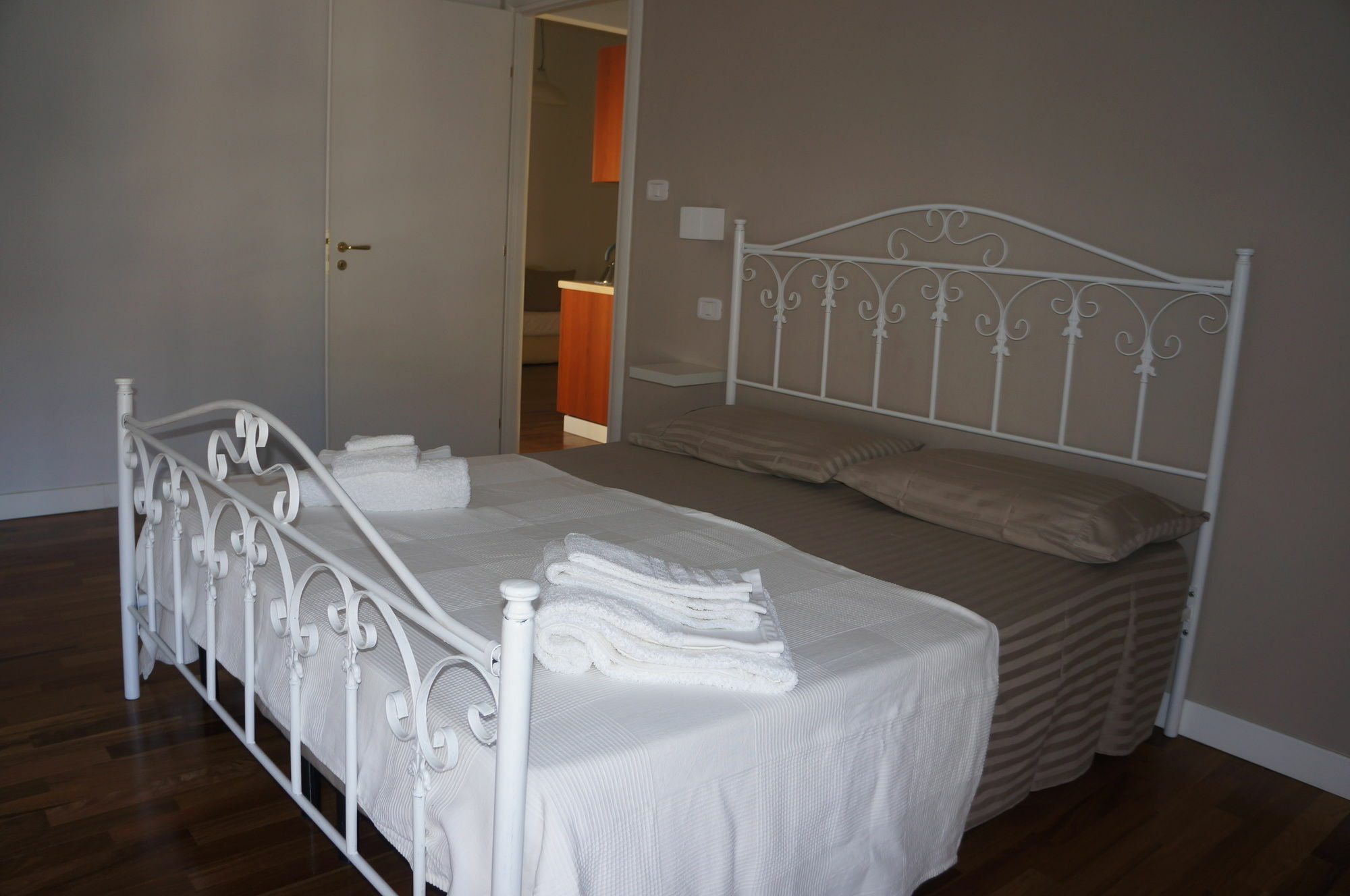 Lullymia Bed and Breakfast Crotone Exteriör bild